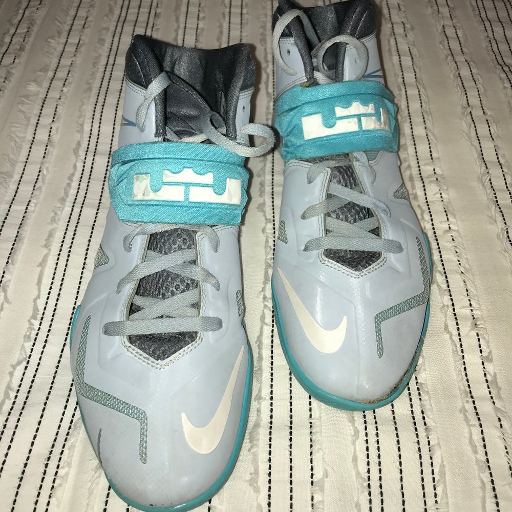 Nike - LeBron Soldier 7 - Size 10.5